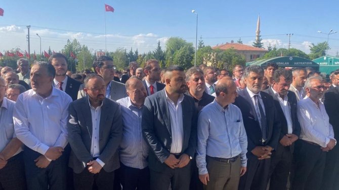Abdullah Çatlı’nın Annesi Toprağa Verildi