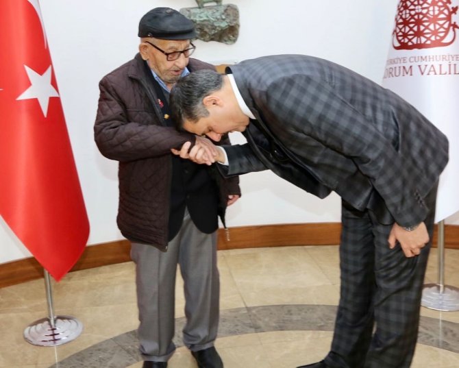 Kore Gazisinin Vasiyetini Yerine Getiren Vali Çiftçi, Cenaze Namazını Kıldırdı