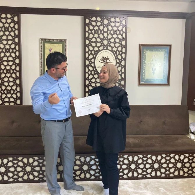 Gönülden Gönüle Destek Verenlere Teşekkür Belgeleri Verildi