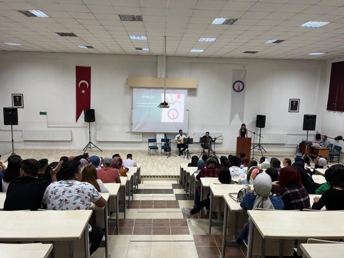 Hisarcık Myo’da Müzik Gecesi