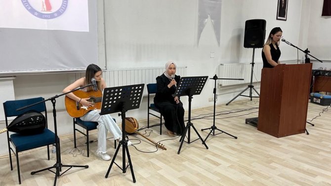 Hisarcık Myo’da Müzik Gecesi