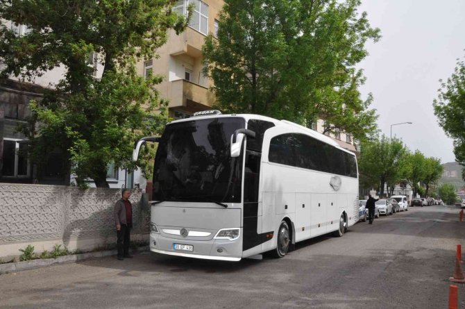 Kars’ta 74 Düzensiz Göçmen Sınır Dışı Ediliyor
