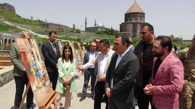 Kars’ta Güzel Sanatlar Sergisi’nin Açılışı Yapıldı