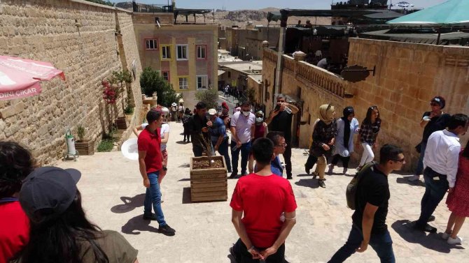 Uzman Uyardı: “Güneş Çarpması Ölüme Kadar Gidebilir”