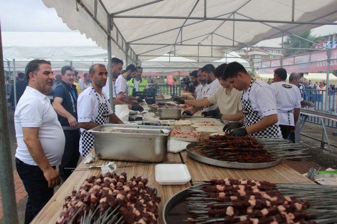 Trabzon’da İlk Kez Ciğer Şöleni Düzenlendi