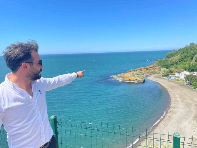 Görenler ’Timsah’ Sanıyor