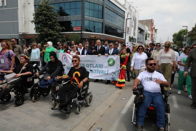 Düzce Otları Bereket Festivali Renkli Görüntüler Oluşturdu
