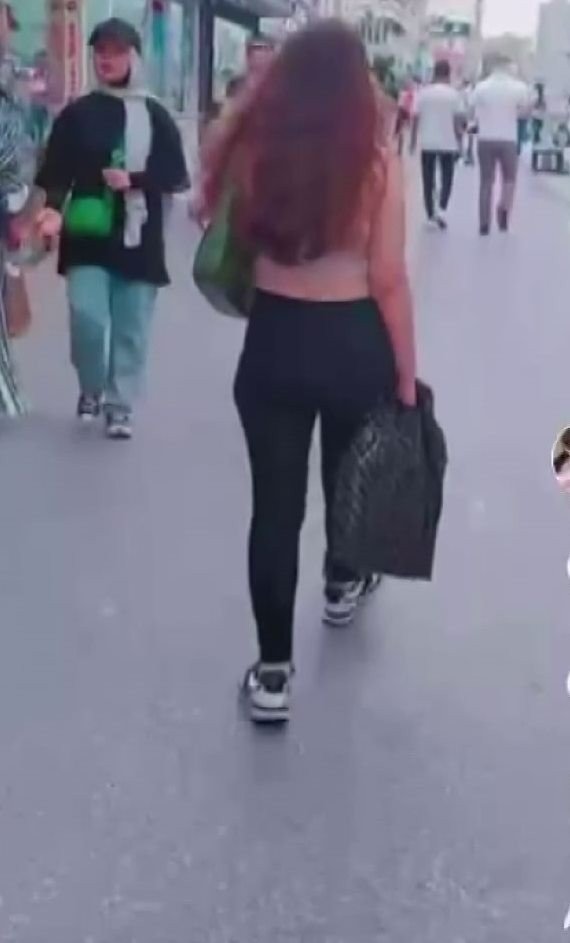 Kadınların Görüntülerini Çekerek Sosyal Medyada Paylaşıyordu, Yakalandı