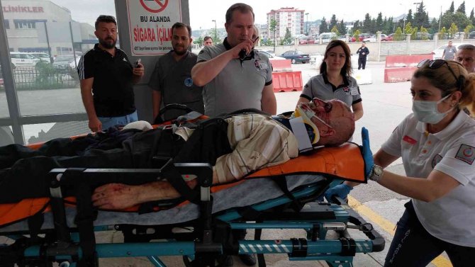 Kabin Gelmeden Kapısı Açılan Asansörün Boşluğuna Düştü