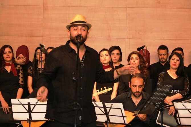 Cizre’de Öğretmenler Korosundan Müzik Ziyafeti