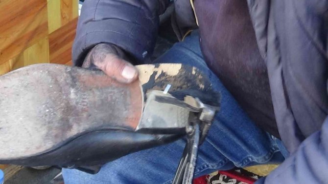 Uzman Doktor Uyardı: "Genel Vücut Ağrılarının Altındaki Neden Yanlış Ayakkabı Seçimi"