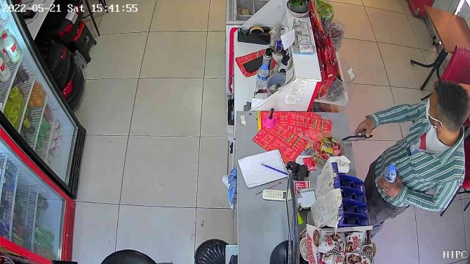 6 Cep Telefonu Çalan Hırsız Tutuklandı