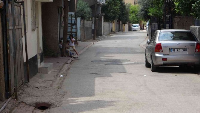 İ̇nternet Kablosunu Çalan Şüphelileri Arabayla Kovaladı
