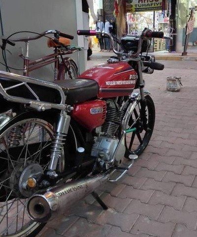 Park Halindeki Motosiklet Çalındı