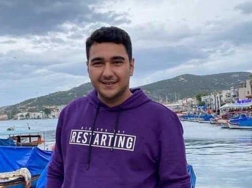 Ak Parti’li Başkan Yardımcısı Trafik Kazasında Hayatını Kaybetti