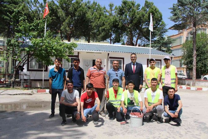 Meslek Lisesinin ‘Tamir Takımı’ Acil Sağlık İstasyonu Binasını Yeniledi