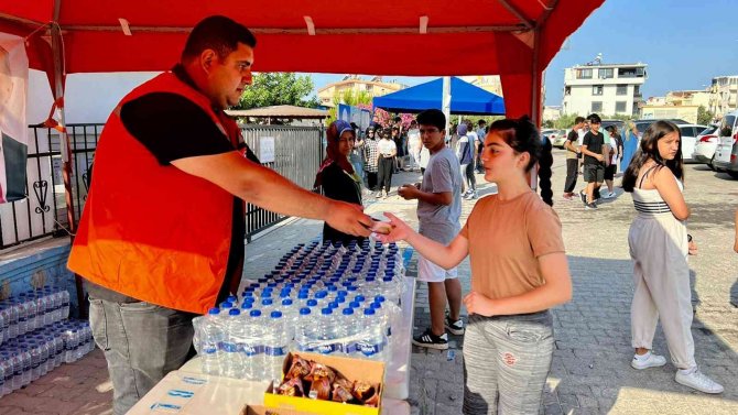 Başkan Atabay, Didim’de Sınava Giren Öğrencileri Unutmadı