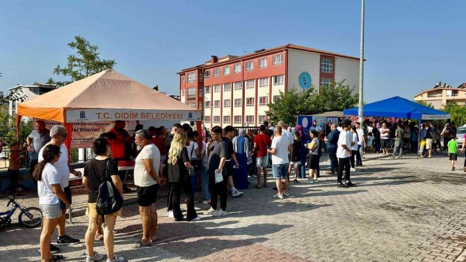 Başkan Atabay, Didim’de Sınava Giren Öğrencileri Unutmadı