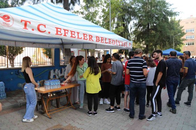 Efeler’den Lgs’ye Giren Öğrencilere Destek