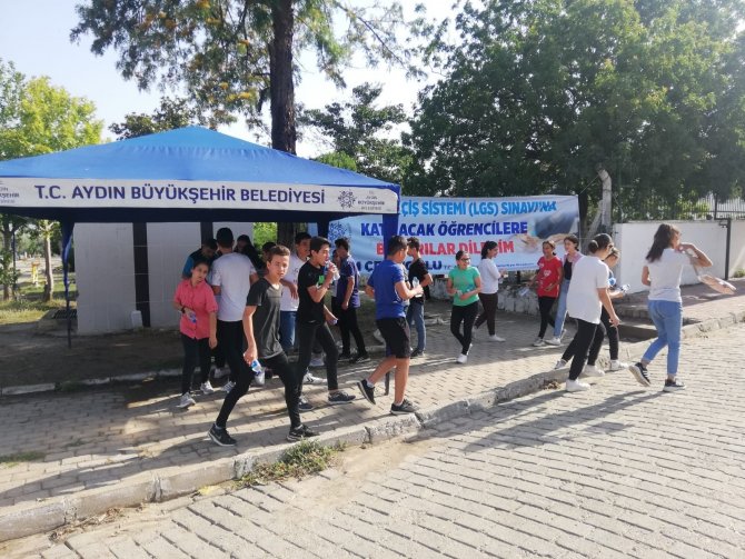 Aydın Büyükşehir Belediyesi, Lgs’ye Giren Öğrencileri Unutmadı