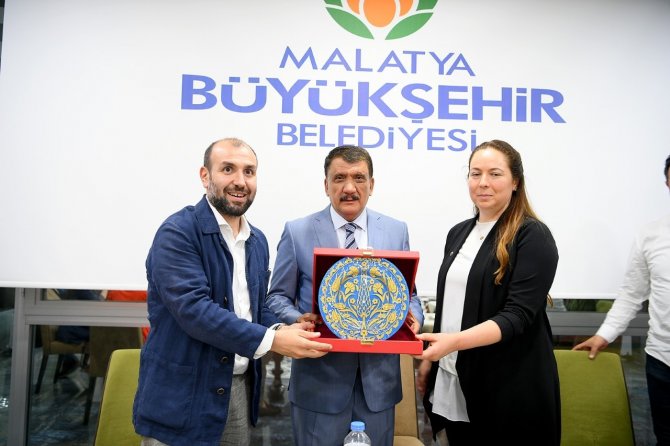 Gürkan, Tobb İ̇stanbul Genç Girişimciler Kurulu Üyeleriyle Bir Araya Geldi