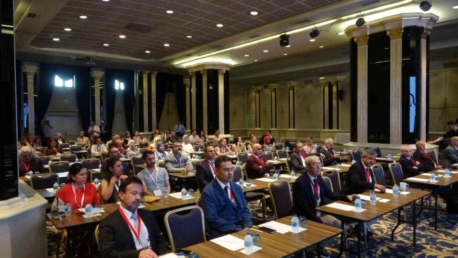 Uzmanlar Organ Naklinin Artması İçin Bir Araya Geldi