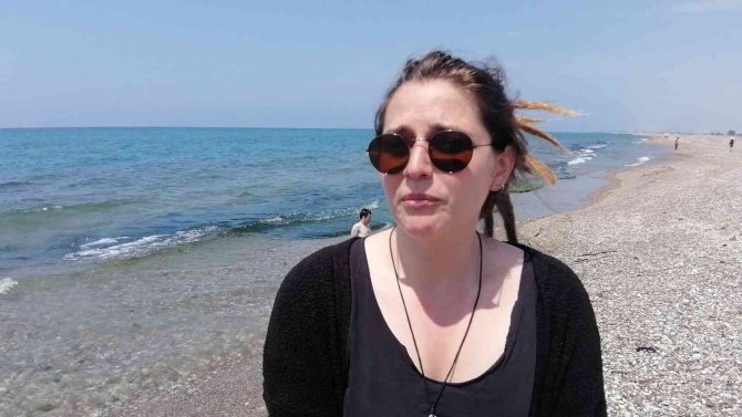 Manavgat’ta Ölü Deniz Tavşanları Sahile Vurdu