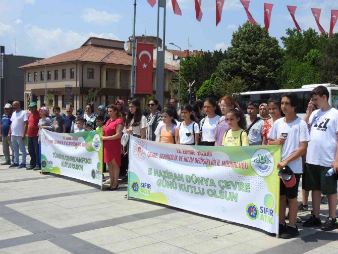 Dünya Çevre Günü ’İ̇lk Adım Çevre Yürüyüşü’ İle Kutlandı