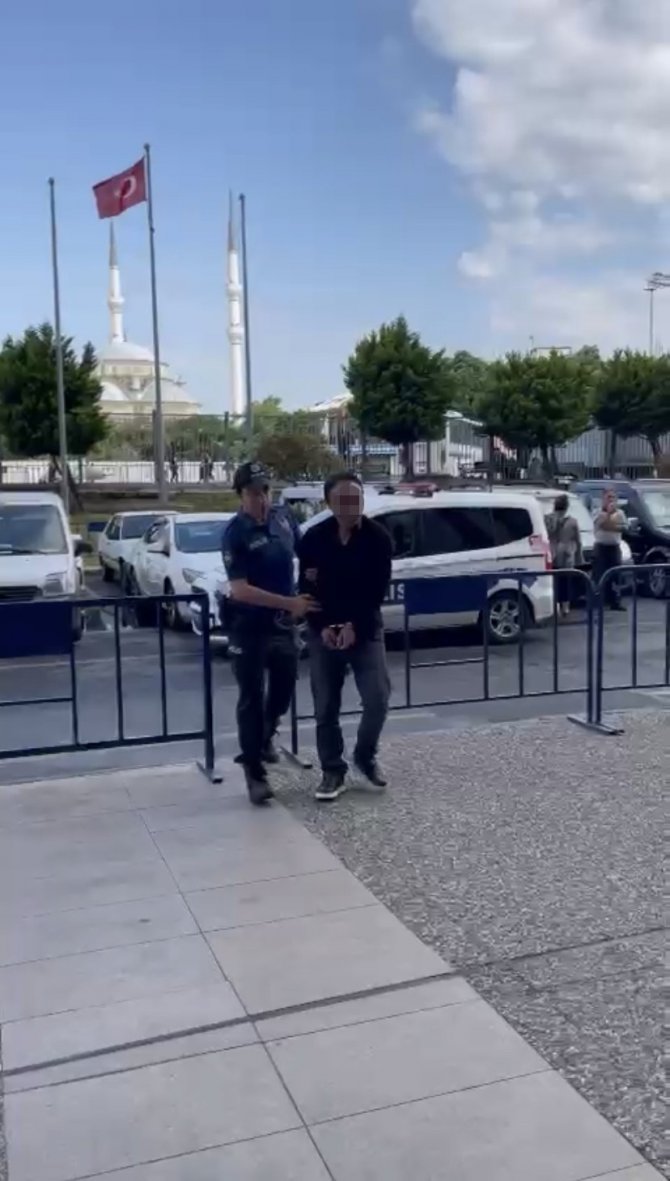 İ̇stanbul’da Tarih Eser Kaçakçısı Bekçilerin Dikkati Sayesinde Yakalandı