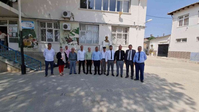 Tire’de İki Mahallede 14 Adayın Yarıştığı Muhtarlık Seçimlerinde Dostluk Kazandı