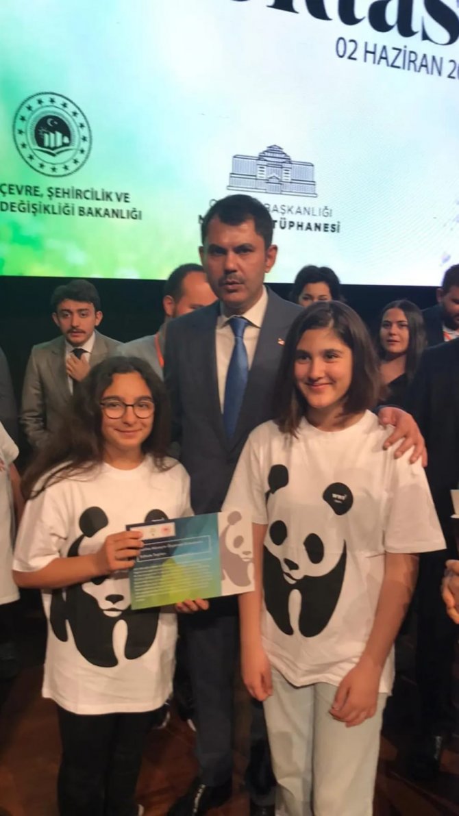 İ̇zmir’deki Çevre Dostu Okula Büyük Ödül
