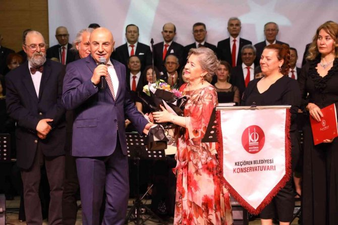 Keçiören Belediyesi Konservatuarı’nda Mezuniyet Coşkusu