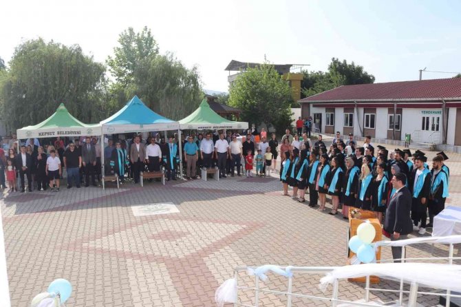 Okul Birincisini İşe Aldı