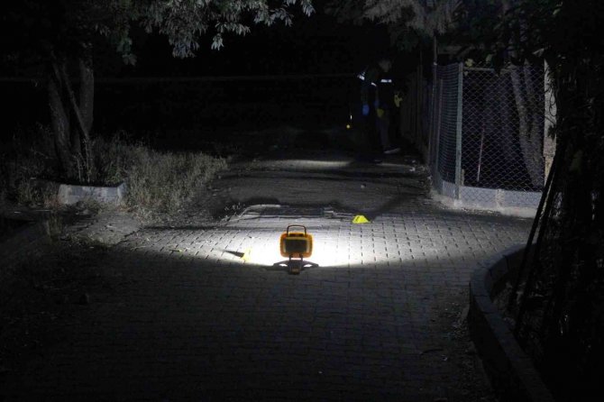 Kilis’te Komşular Arasında Silah Ve Bıçaklı Kavga: 2 Yaralı