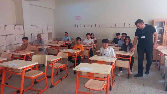 Kırıkkale’de Maskesiz Lgs Heyecanı