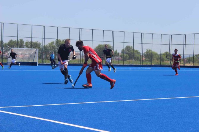 Çim Hokeyi Avrupa Şampiyonası’nda Türkiye’den Finlandiya’ya Gol Yağmuru