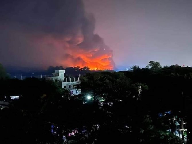 Bangladeş’te Konteyner Deposunda Yangın: 4 Ölü, 400 Yaralı