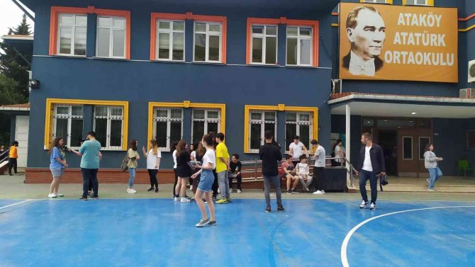 İ̇stanbul’da Lgs Heyecanı Başladı