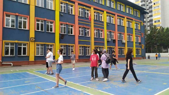 İ̇stanbul’da Lgs Heyecanı Başladı