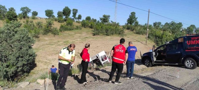 Siirt’te İşçileri Taşıyan Minibüs Uçuruma Yuvarlandı: 4 Ölü, 6 Yaralı