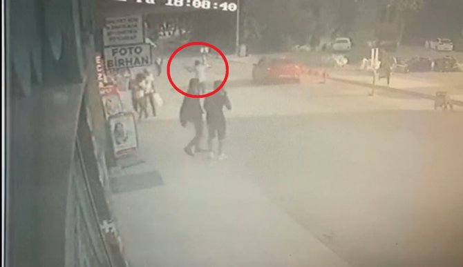 Marketi Pompalı Tüfekle Kurşunladı, O Anlar Kameraya Yansıdı