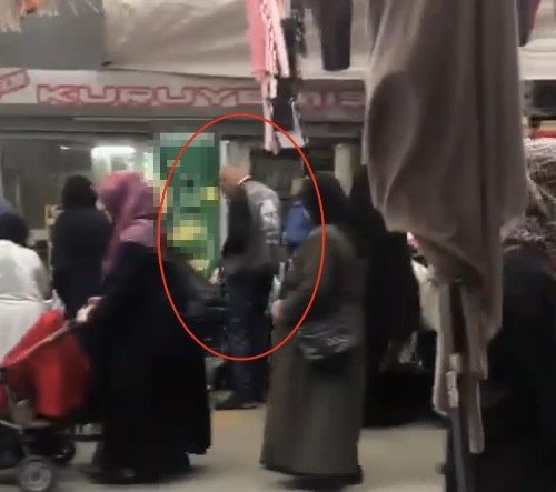 Sultanbeyli’de Pazarda Cüzdan Çaldı, Ekipler Tarafından Suçüstü Yakalandı