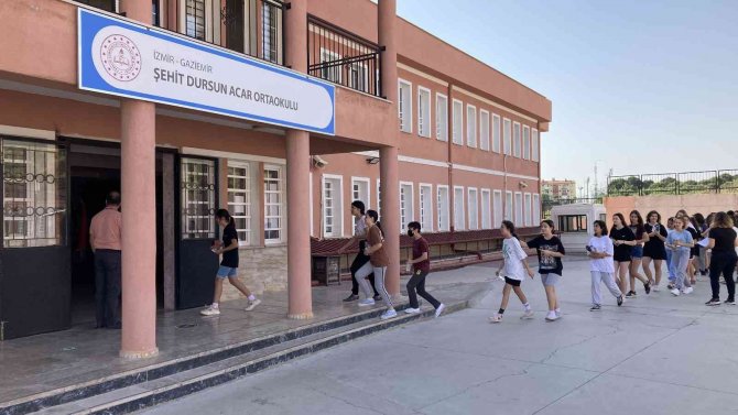 İ̇zmir’de Lgs Heyecanı