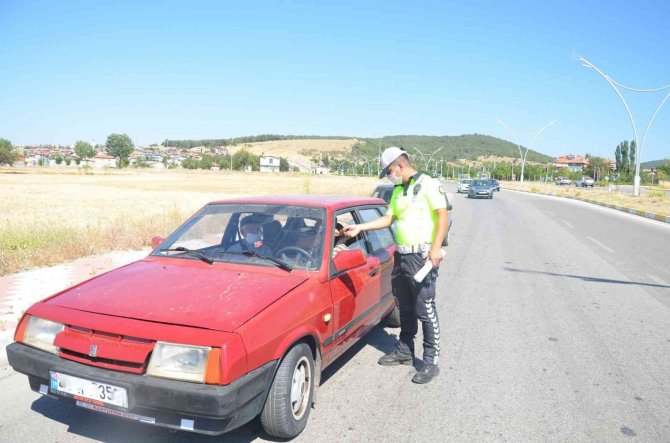 Uşak’ta Bin 496 Sürücüye Para Cezası