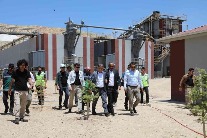 Vali Dr. Ozan Balcı, Katı Atık Entegre Bertaraf Tesisini Ziyaret Etti