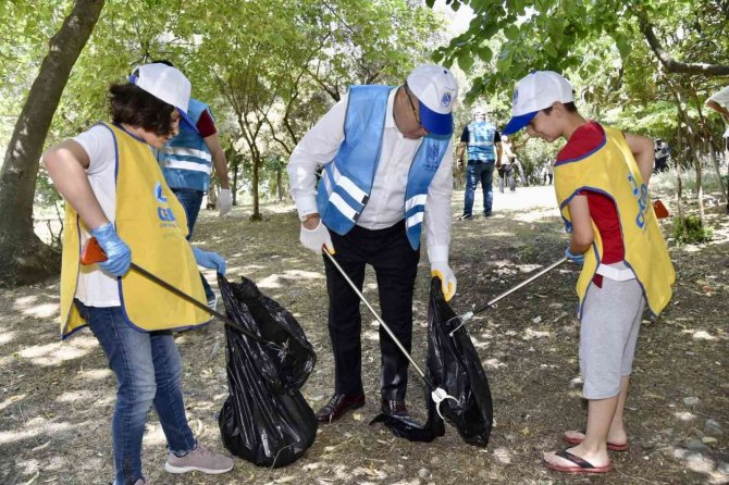 Başkan Çerçi Çöp Toplama Etkinliğine Katıldı