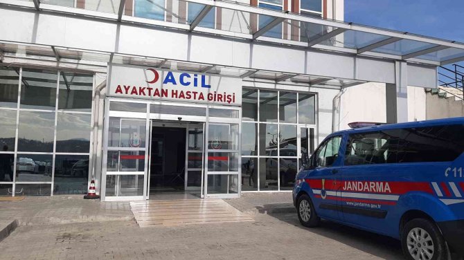 Denize Giren 16 Yaşındaki Genç Boğularak Hayatını Kaybetti