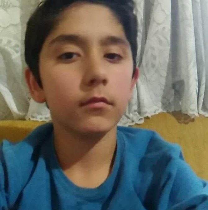 Denize Giren 16 Yaşındaki Genç Boğularak Hayatını Kaybetti