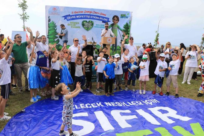 Şenlikle Çevre Ve Geri Dönüşüm Bilincini Aşıladılar