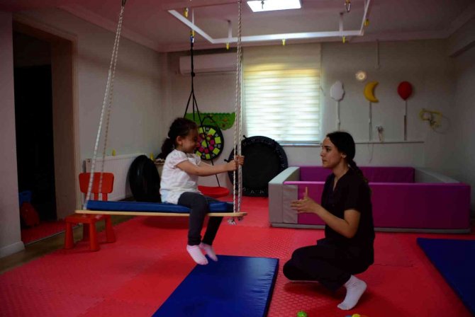 Babasının Yanına Bile Gelmeyince, Gerçek Ortaya Çıktı